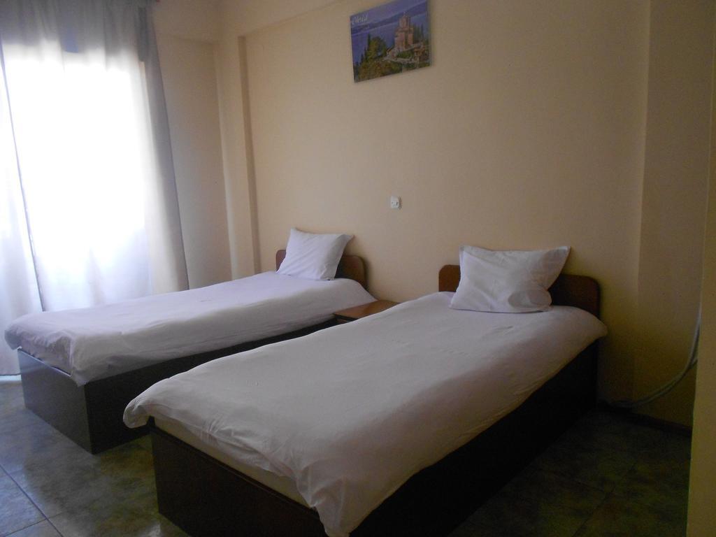 Montenegrin Inn 奥赫里德 外观 照片