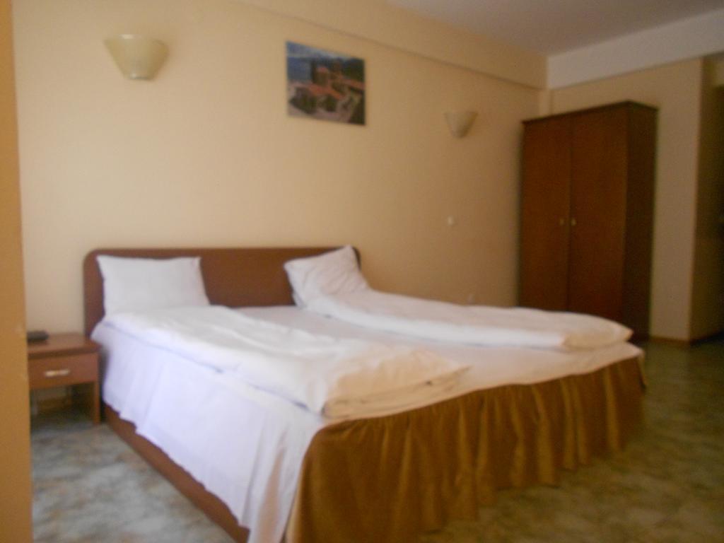 Montenegrin Inn 奥赫里德 外观 照片