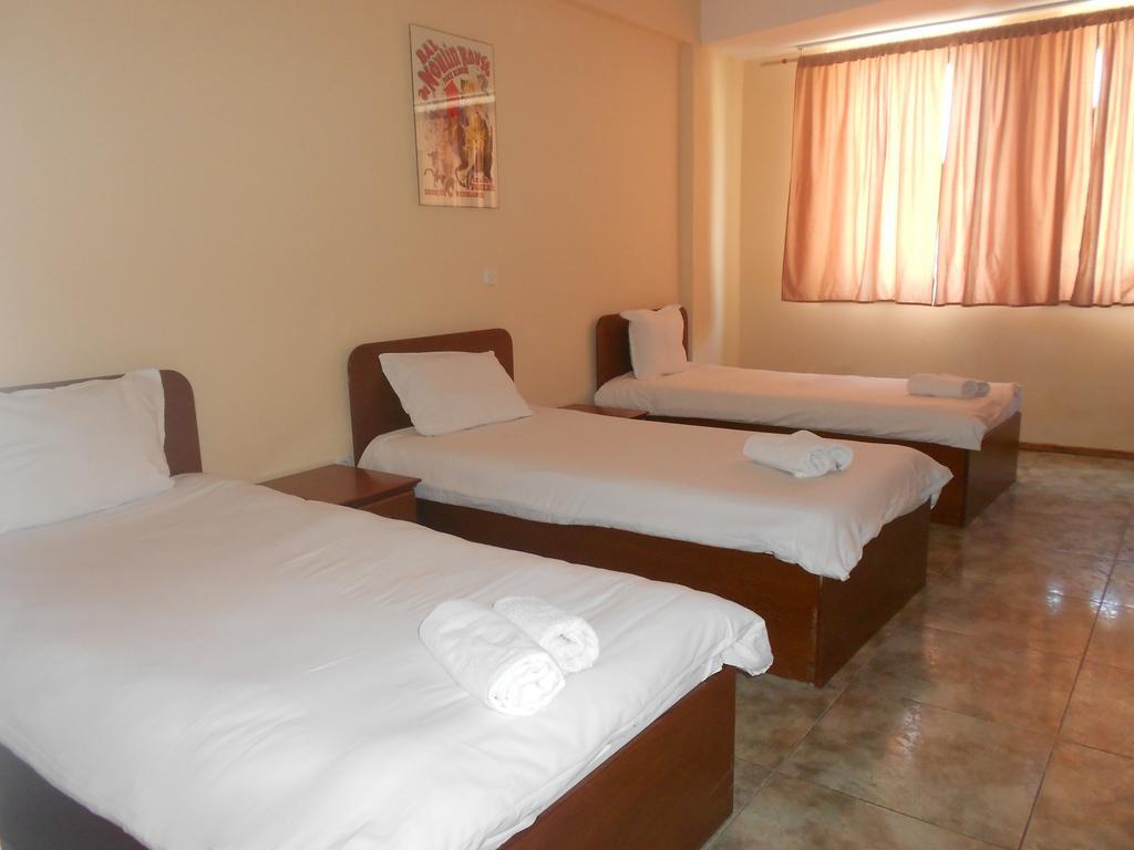 Montenegrin Inn 奥赫里德 外观 照片