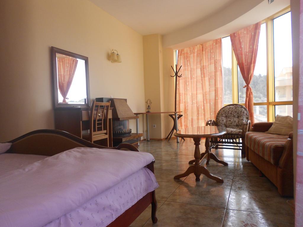 Montenegrin Inn 奥赫里德 外观 照片
