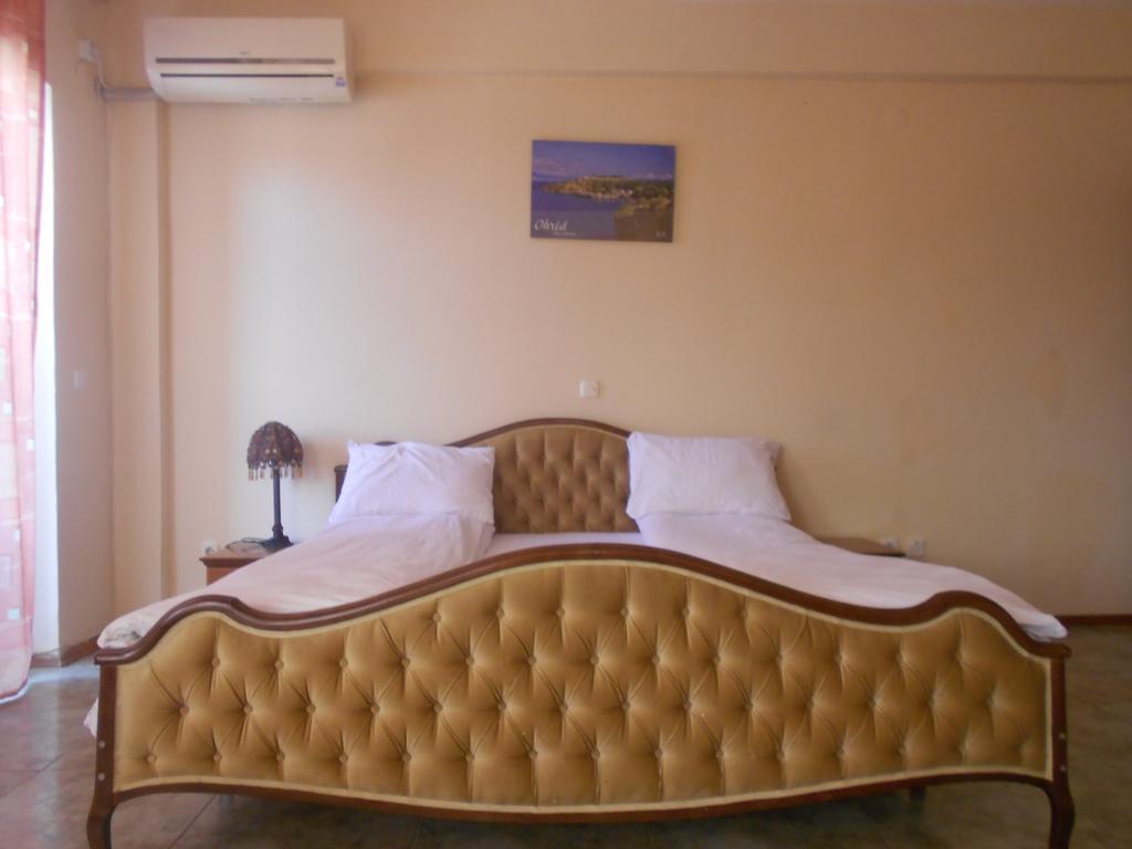Montenegrin Inn 奥赫里德 外观 照片